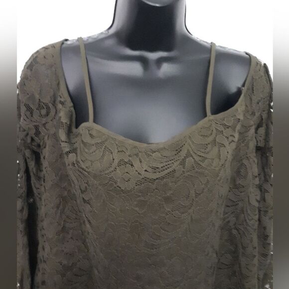 Soho New York & Company lace blouse - Picture 5 of 5